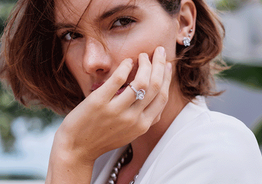 Read more about From Velvet to Linen: Silver Jewelry for Every Fabric in this article. Preview image of From Velvet to Linen: Silver Jewelry for Every Fabric