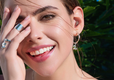 Read more about Shomiz's Guide to Versatile Silver Jewelry for Travelers in this article. Preview image of Shomiz's Guide to Versatile Silver Jewelry for Travelers